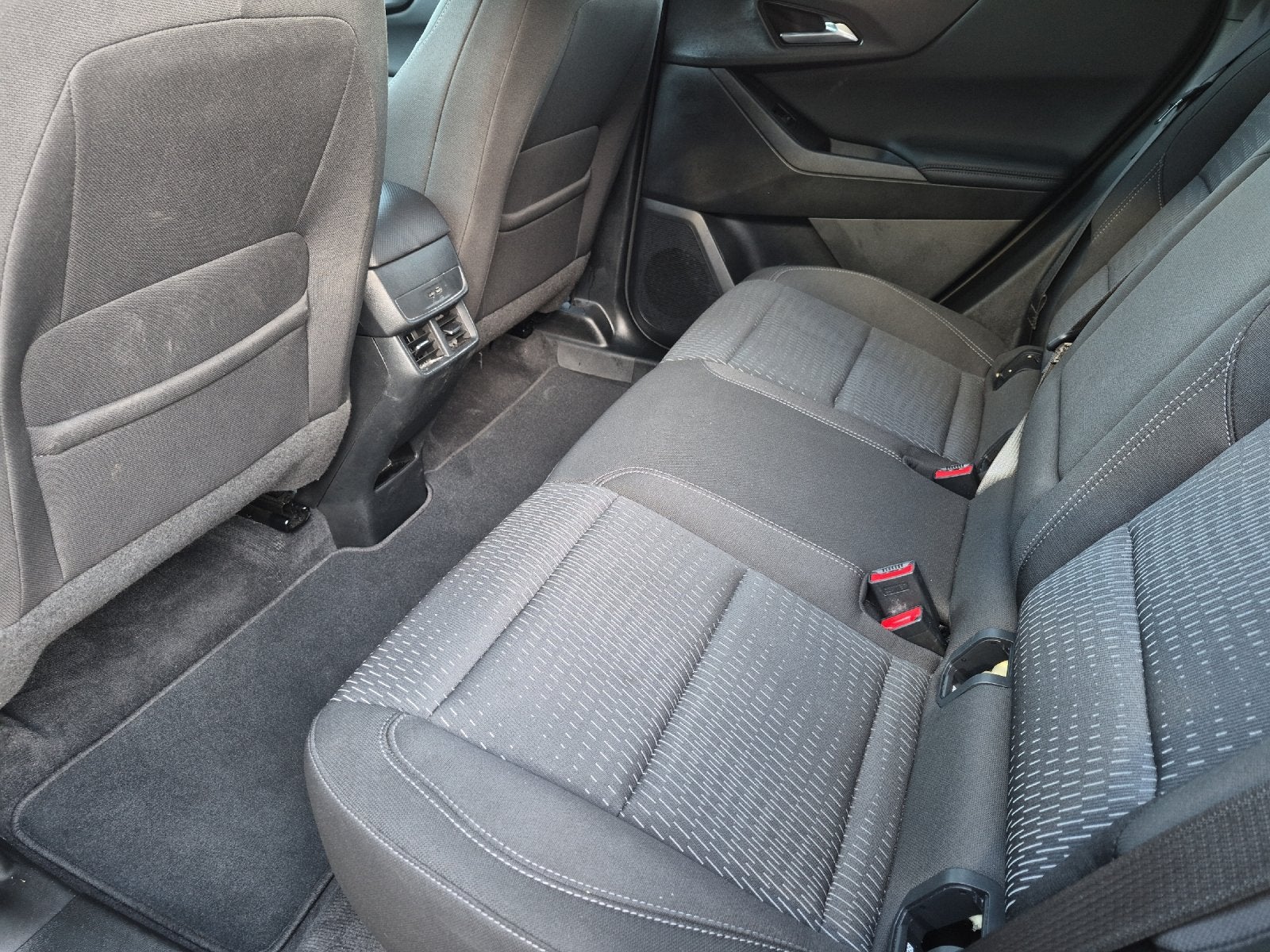 2025 Chevrolet Equinox LT - Photo 12