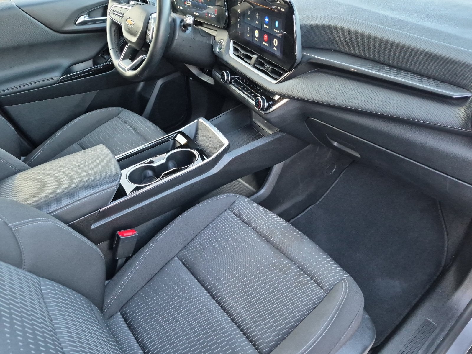 2025 Chevrolet Equinox LT - Photo 16