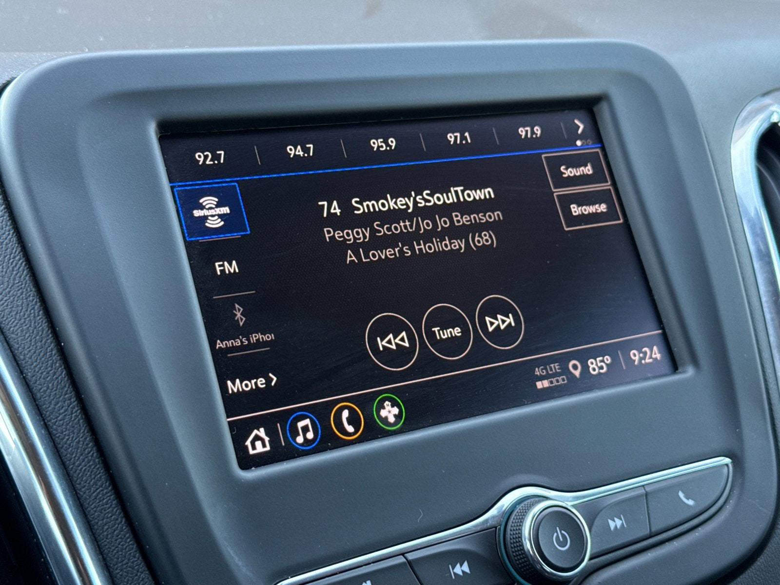 2023 Chevrolet Equinox LT - Photo 18