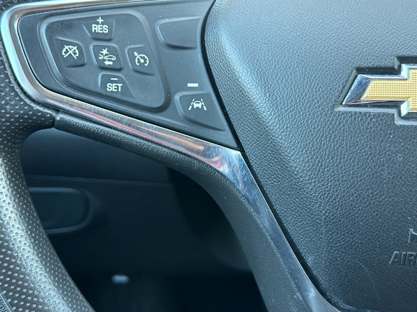 2023 Chevrolet Equinox LT - Photo 24