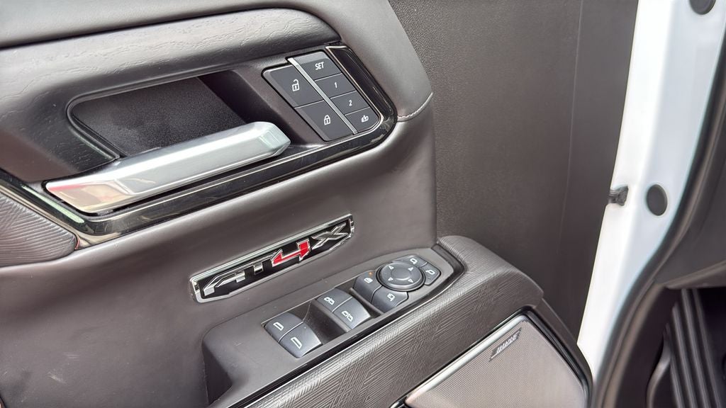 2025 GMC Sierra AT4X