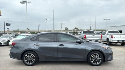 2022 Kia Forte LXS