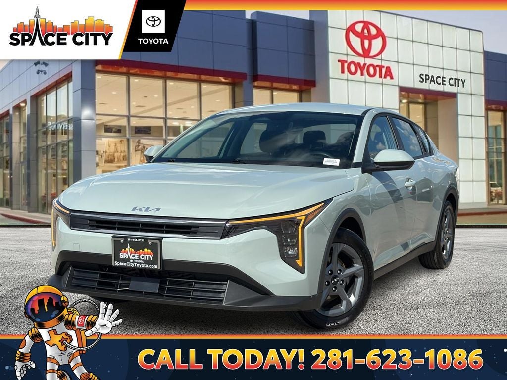 2025 Kia K4 LXS
