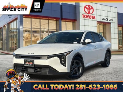 2025 Kia K4 LXS