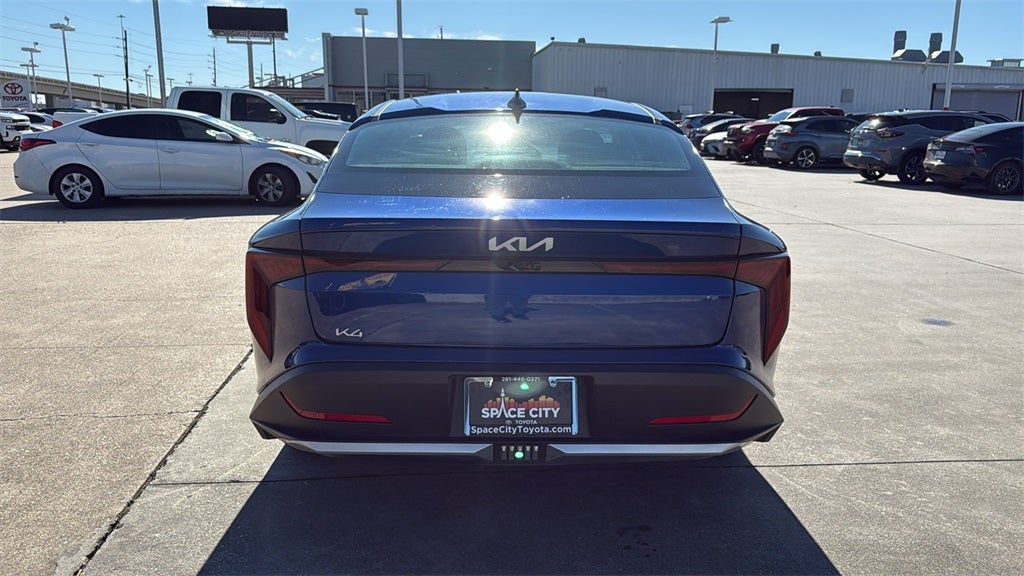 2025 Kia K4 LXS