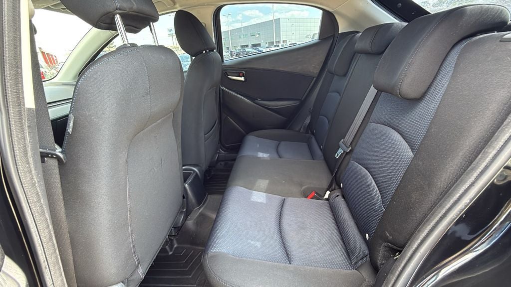 2020 Toyota YARIS HATCHBACK LE