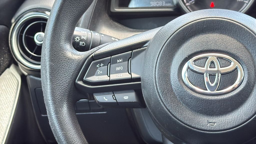 2020 Toyota YARIS HATCHBACK LE