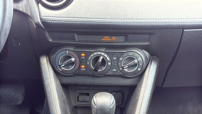 2020 Toyota YARIS HATCHBACK LE