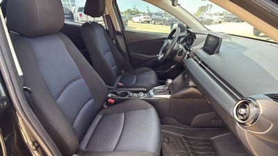 2020 Toyota YARIS HATCHBACK LE