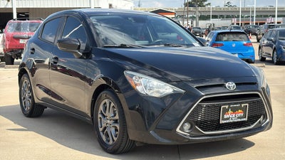2020 Toyota YARIS HATCHBACK LE