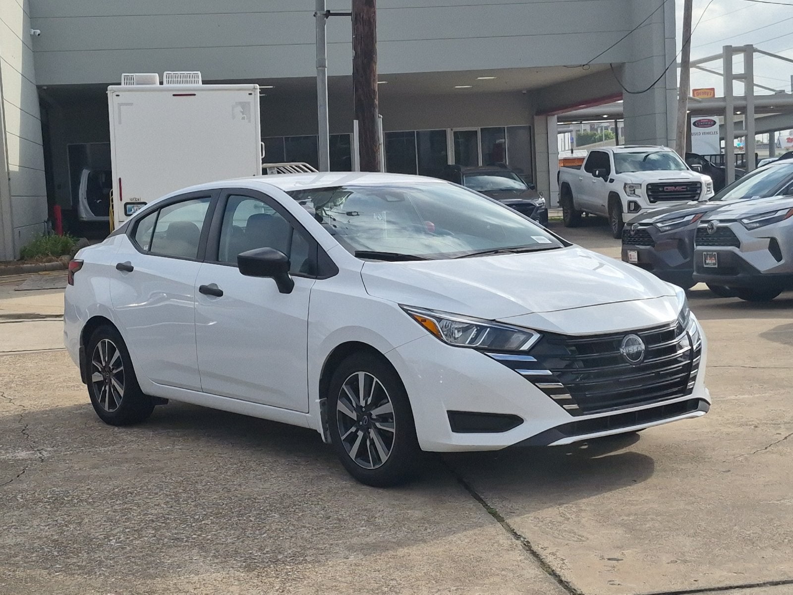 2024 Nissan Versa 1.6 S