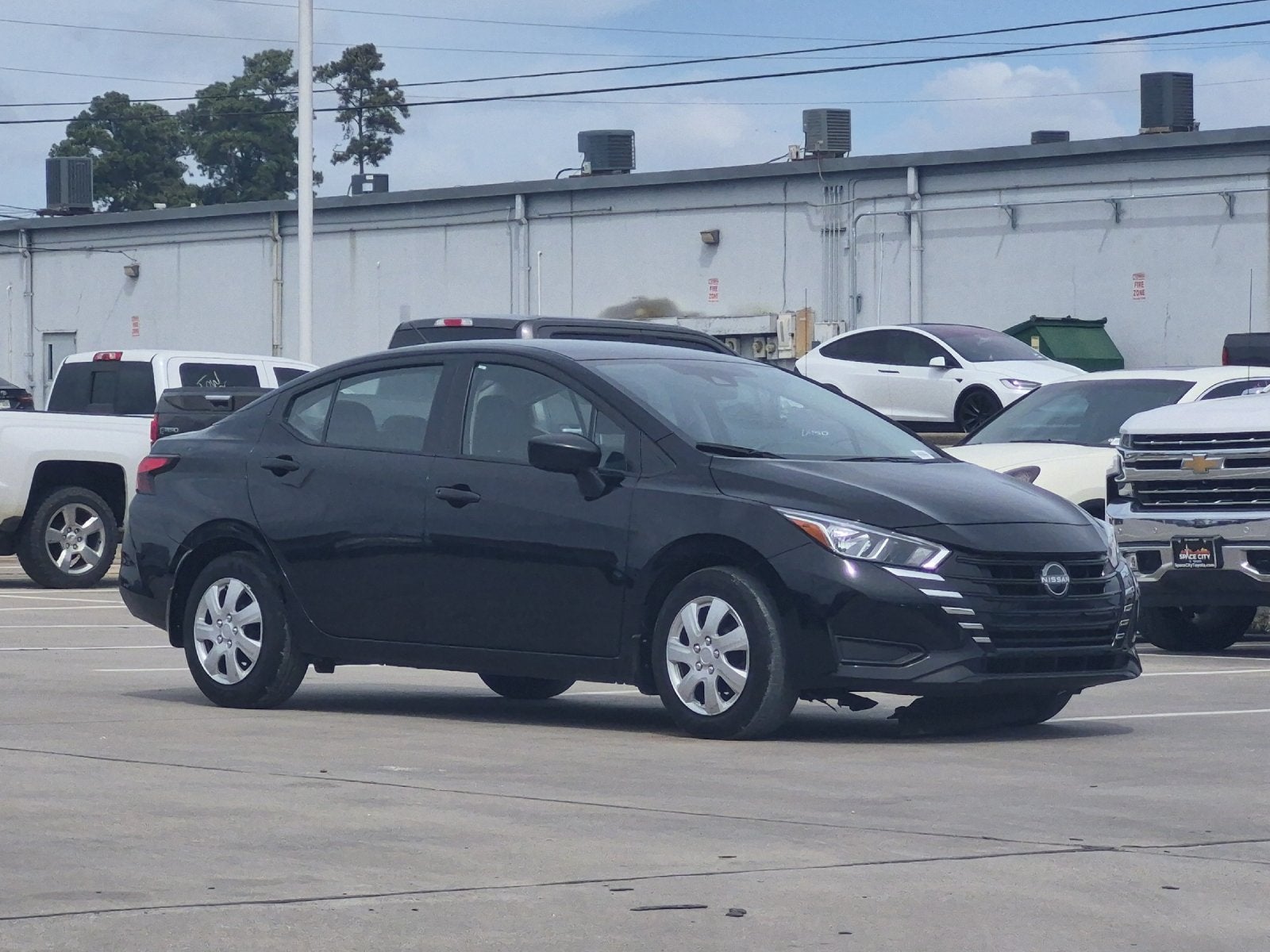 2024 Nissan Versa 1.6 S