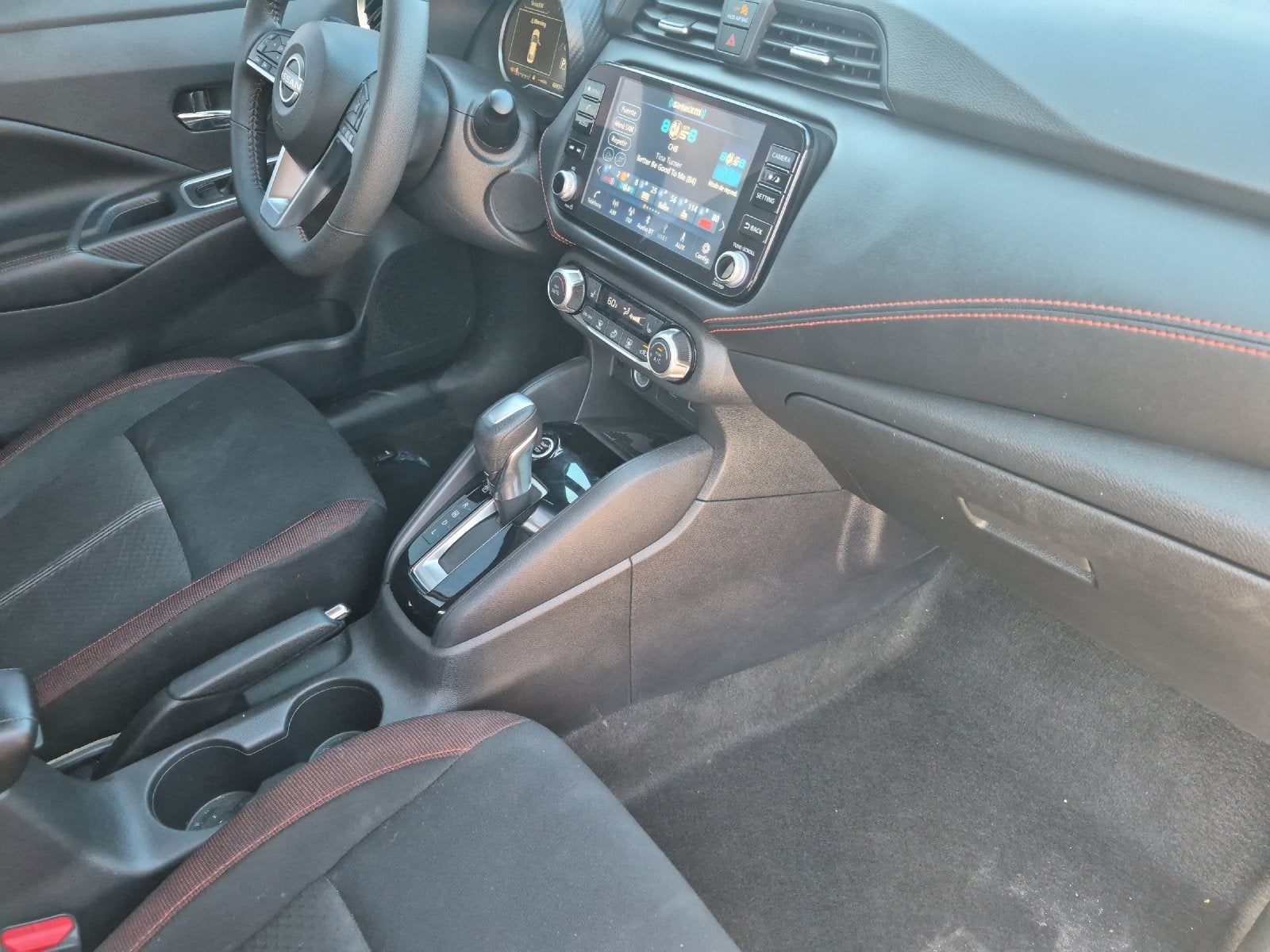2023 Nissan Versa 1.6 SR