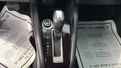 2022 Nissan Versa 1.6 SR