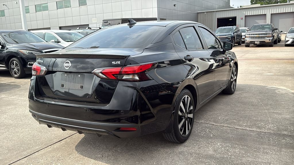 2022 Nissan Versa 1.6 SR