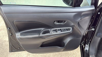 2022 Nissan Versa 1.6 SR