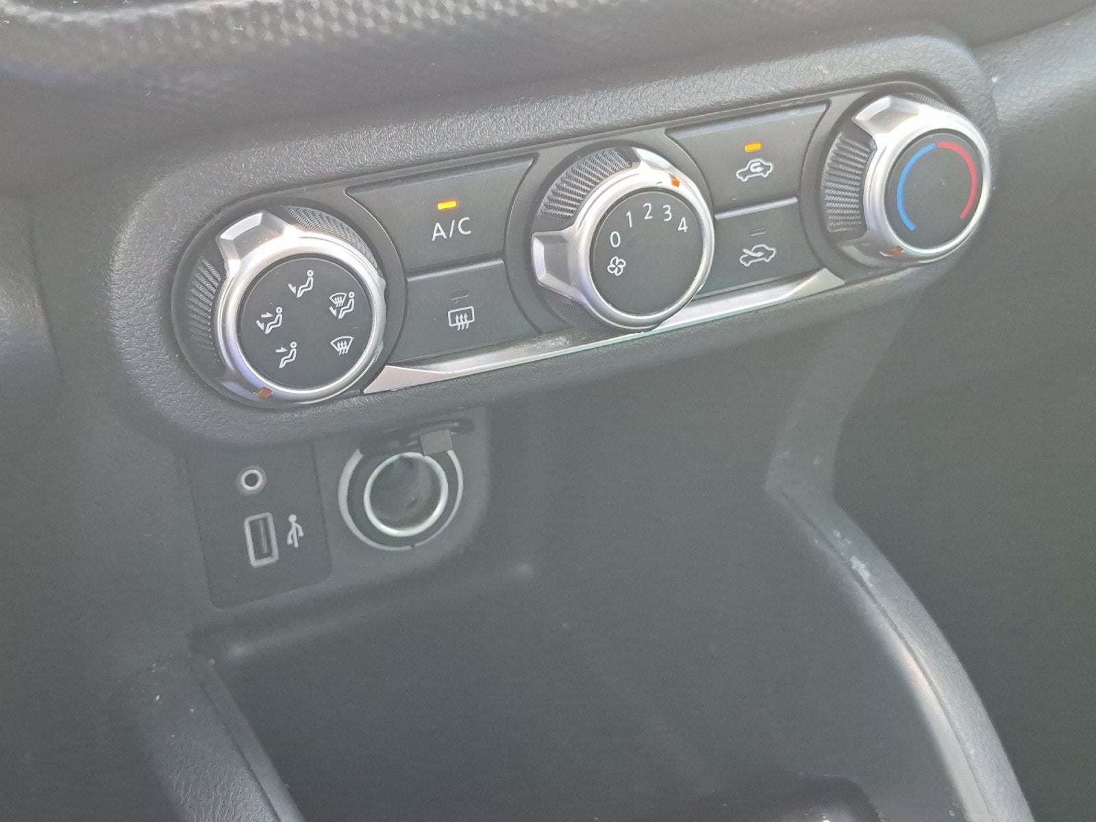 2021 Nissan Kicks S