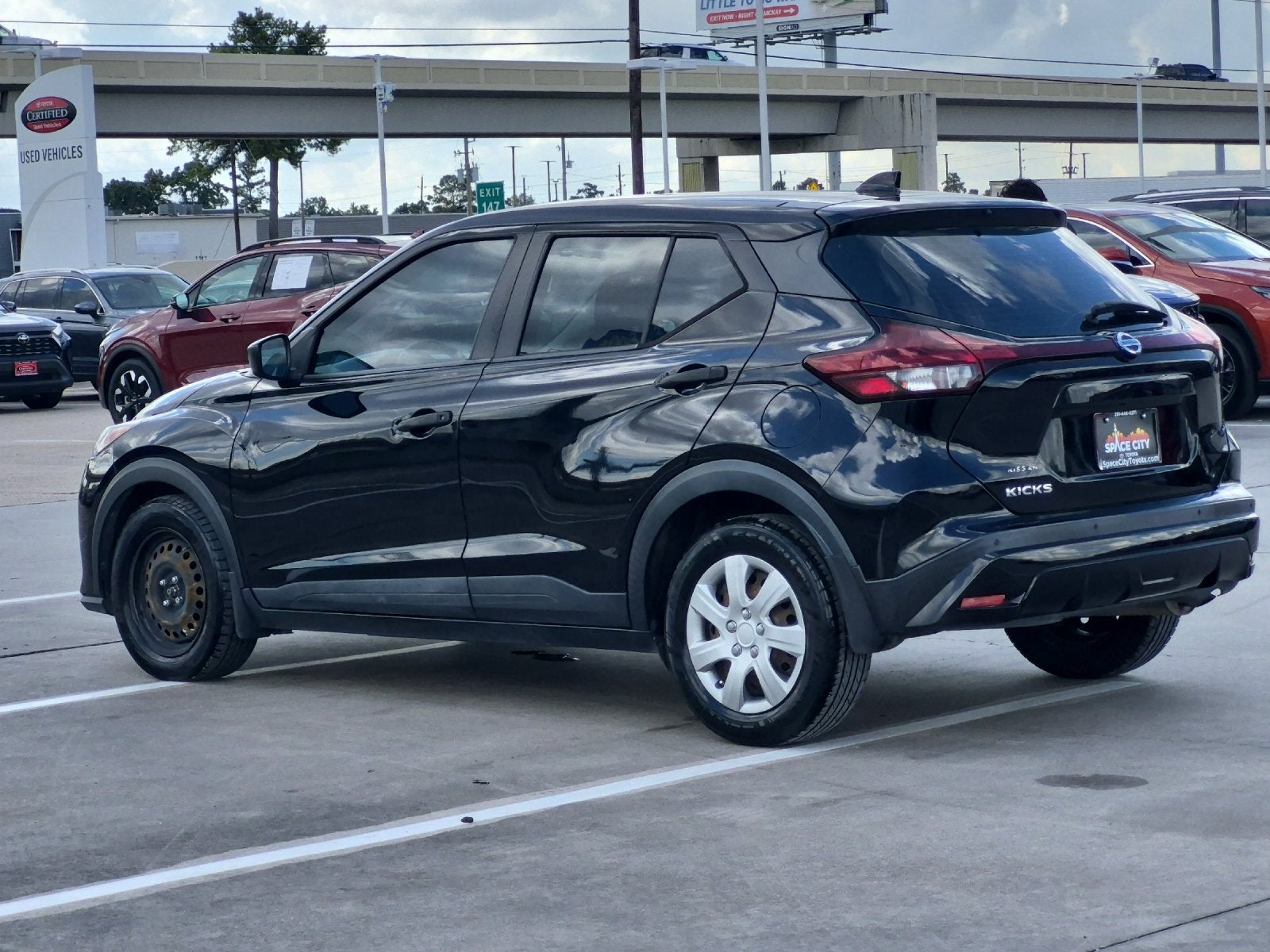 2021 Nissan Kicks S