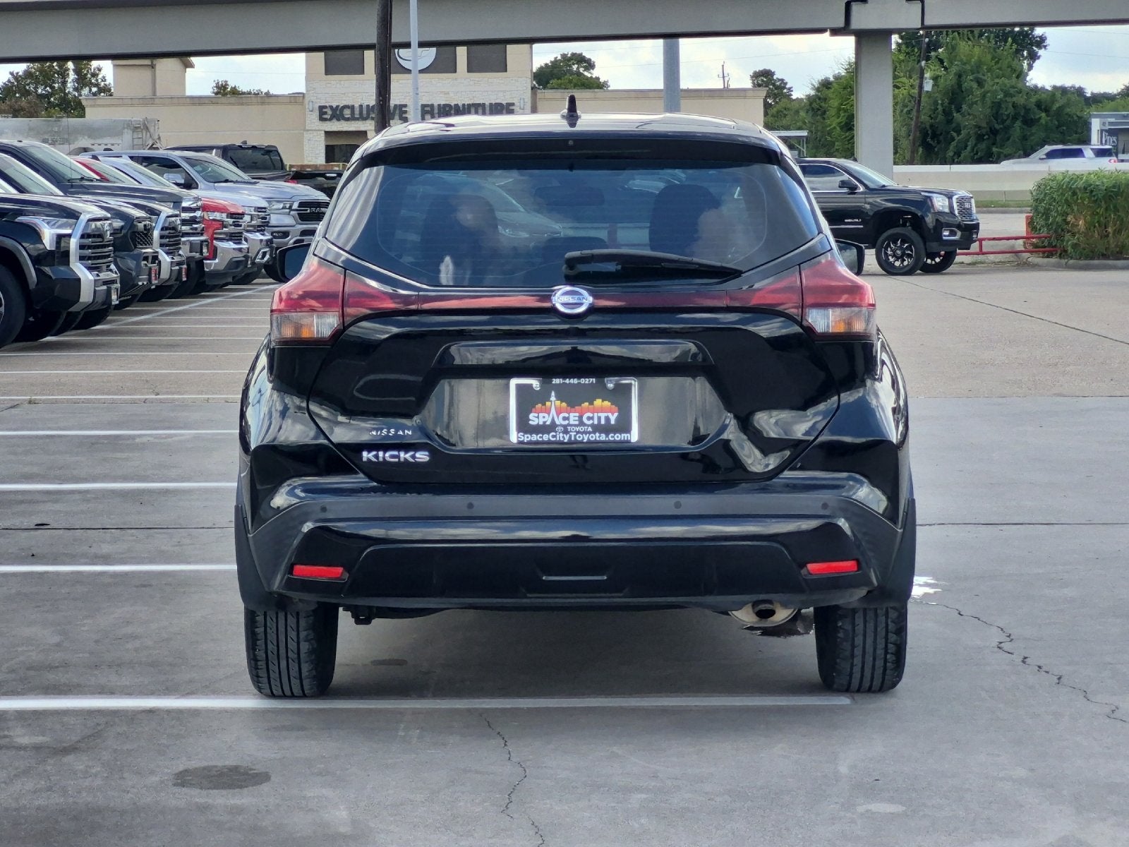 2021 Nissan Kicks S