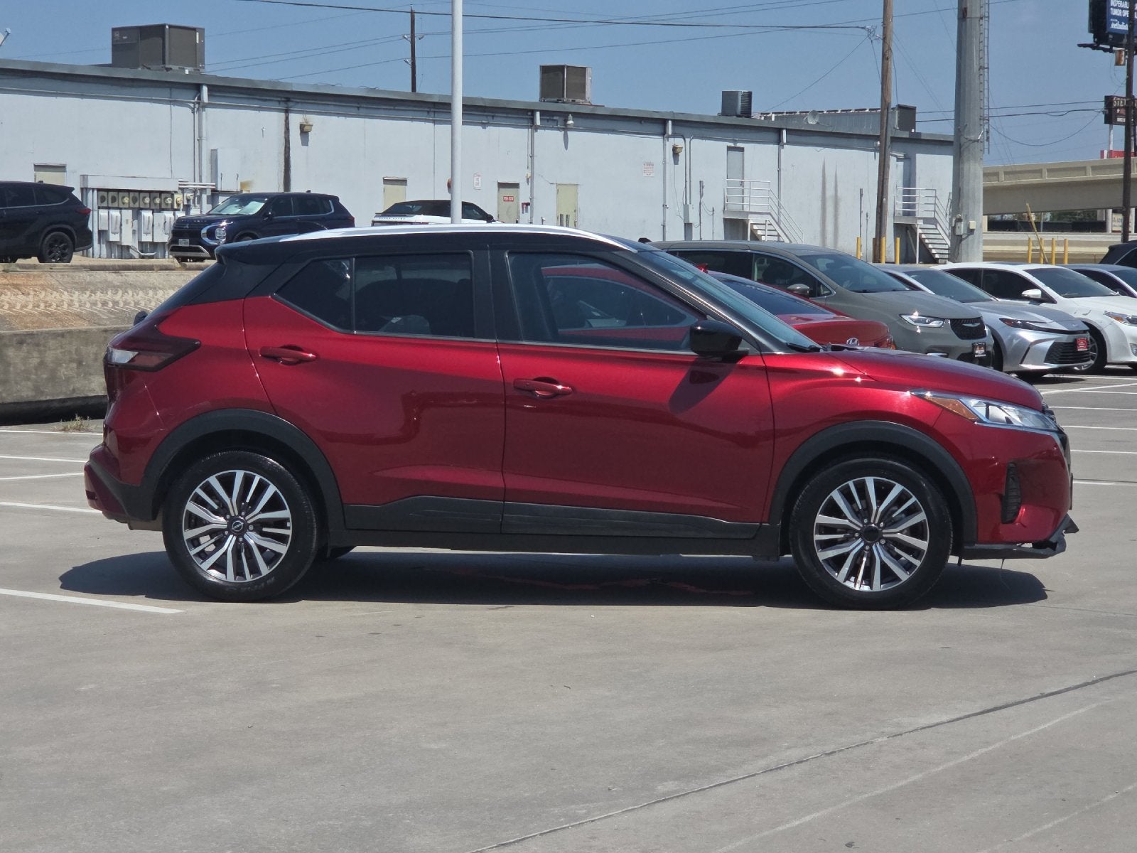 2023 Nissan Kicks SV