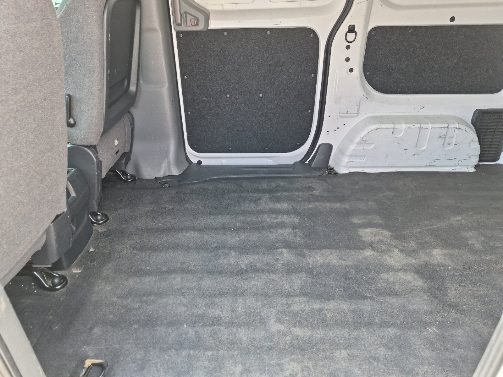 2021 Nissan NV200 SV