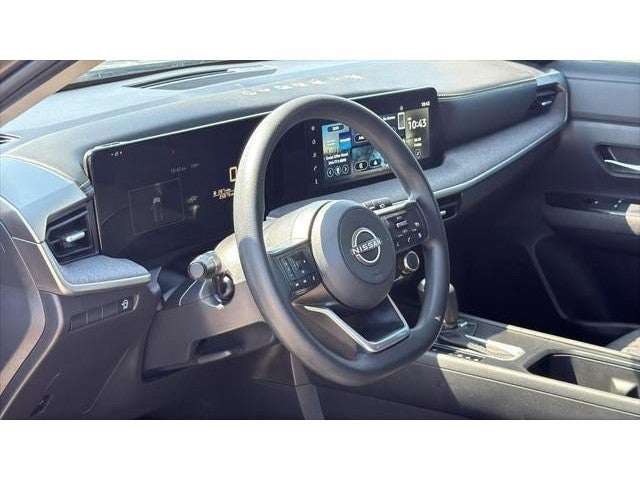 2025 Nissan Kicks MPV SV