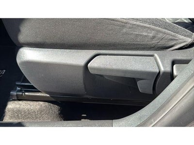 2025 Nissan Kicks MPV SV