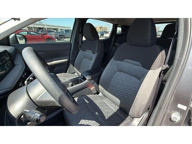 2025 Nissan Kicks MPV SV