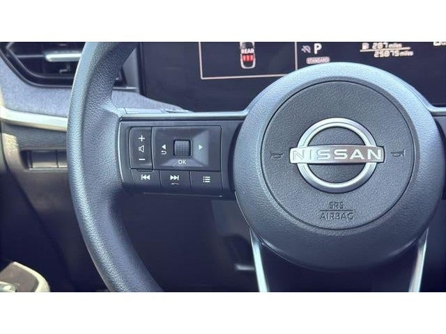 2025 Nissan Kicks MPV SV