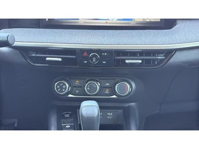 2025 Nissan Kicks MPV SV