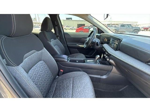 2025 Nissan Kicks MPV SV