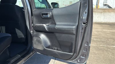 2022 Toyota TACOMA TRD OFFRD SR V6