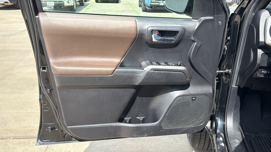 2023 Toyota TACOMA LIMITED Limited V6