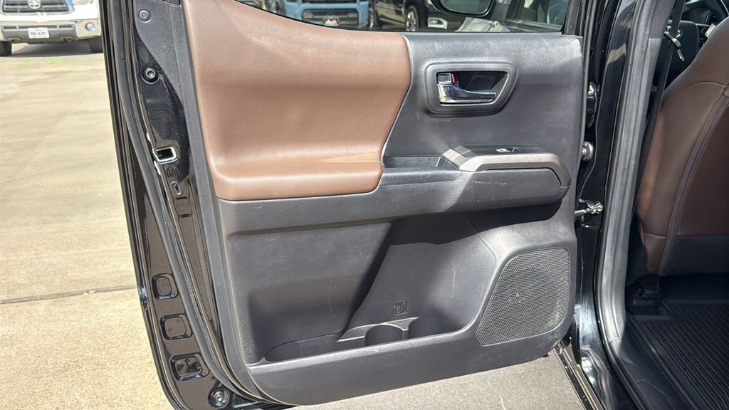2023 Toyota TACOMA LIMITED Limited V6