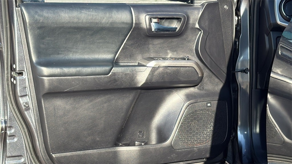 2021 Toyota Tacoma Limited V6