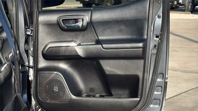 2021 Toyota Tacoma Limited V6