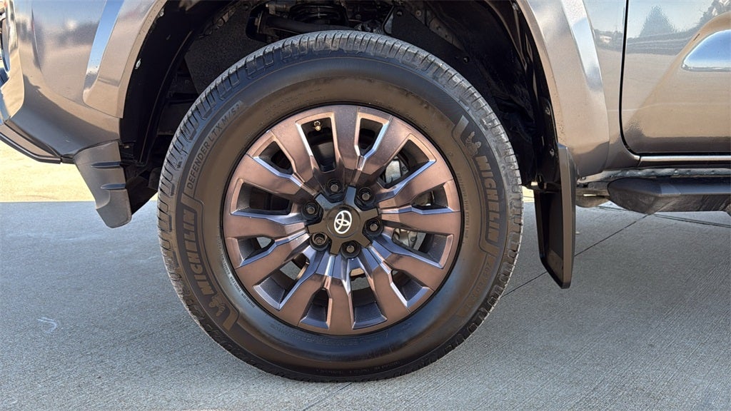 2021 Toyota Tacoma Limited V6