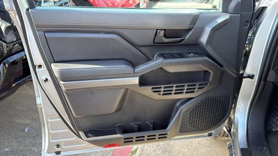 2025 Toyota TACOMA SR5 SR5