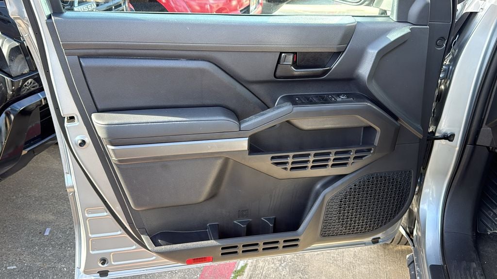 2025 Toyota TACOMA SR5 SR5