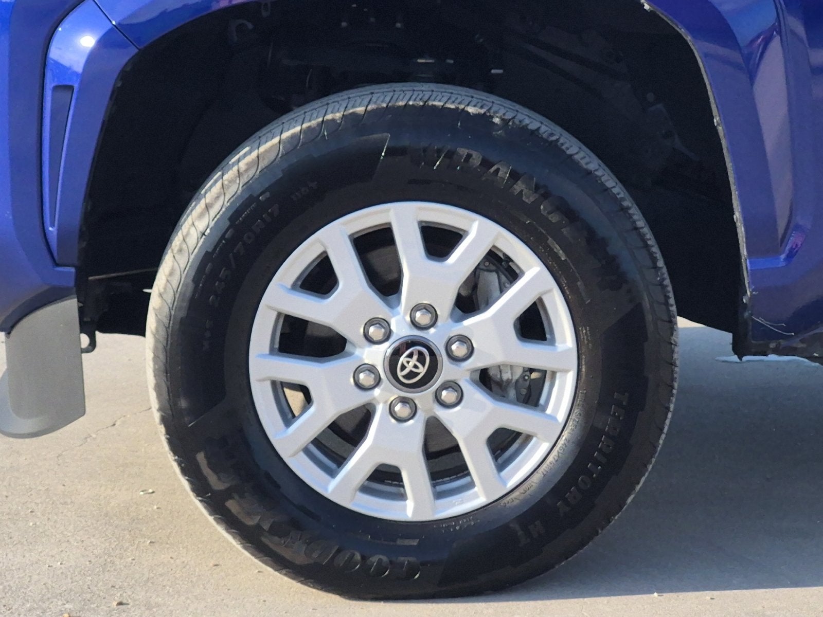 2025 Toyota Tacoma SR5