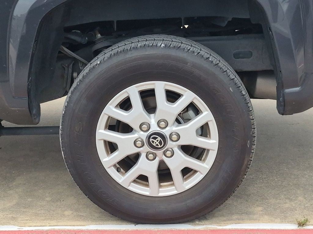 2025 Toyota Tacoma SR5