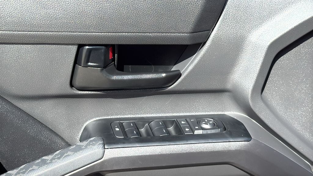 2025 Toyota TACOMA SR5 SR5