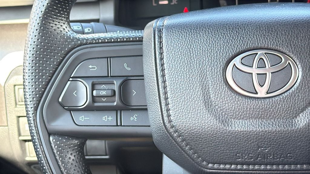 2025 Toyota TACOMA SR5 SR5