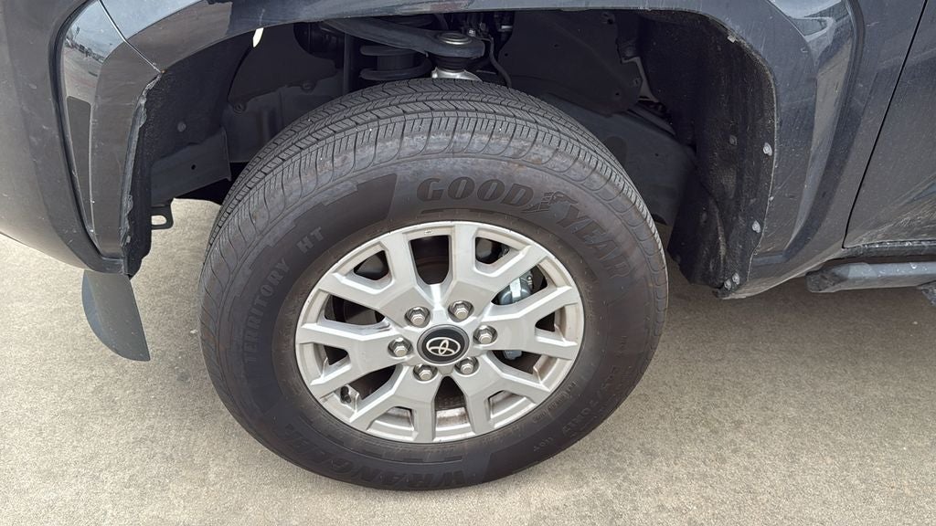 2025 Toyota TACOMA SR5 SR5