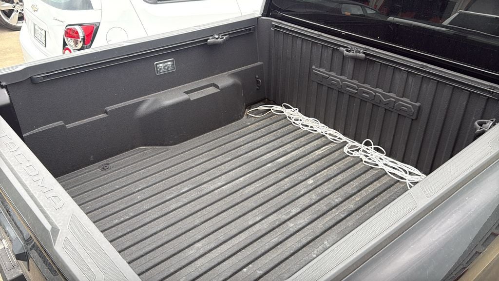 2025 Toyota TACOMA SR5 SR5