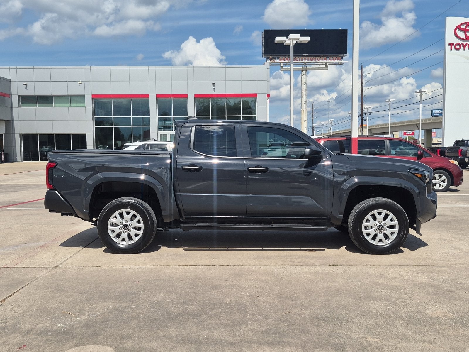 2025 Toyota Tacoma SR