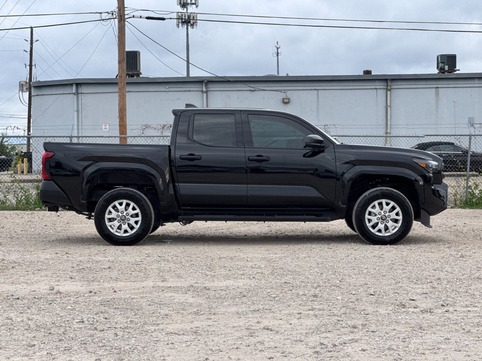 2025 Toyota Tacoma SR