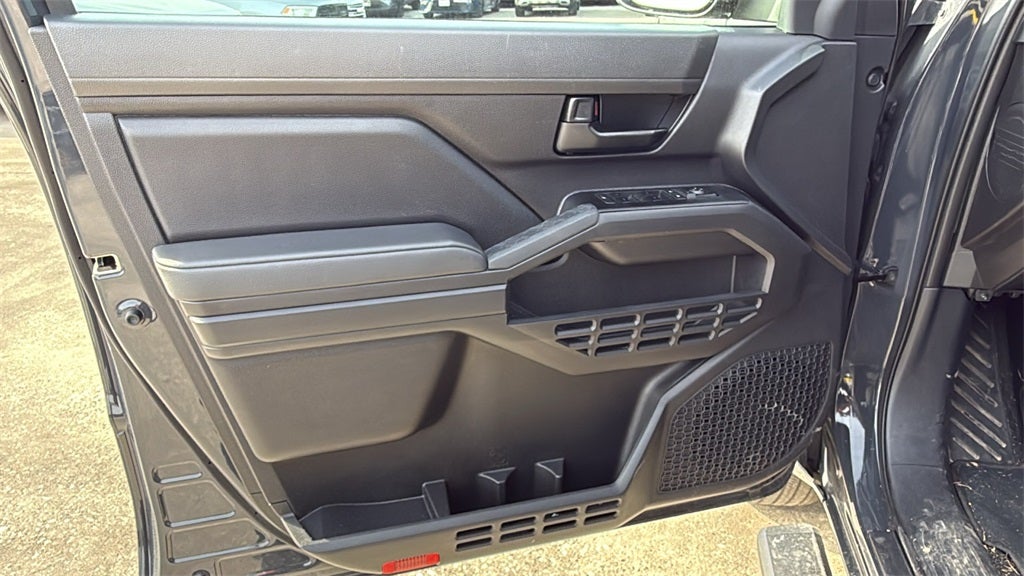 2025 Toyota Tacoma SR