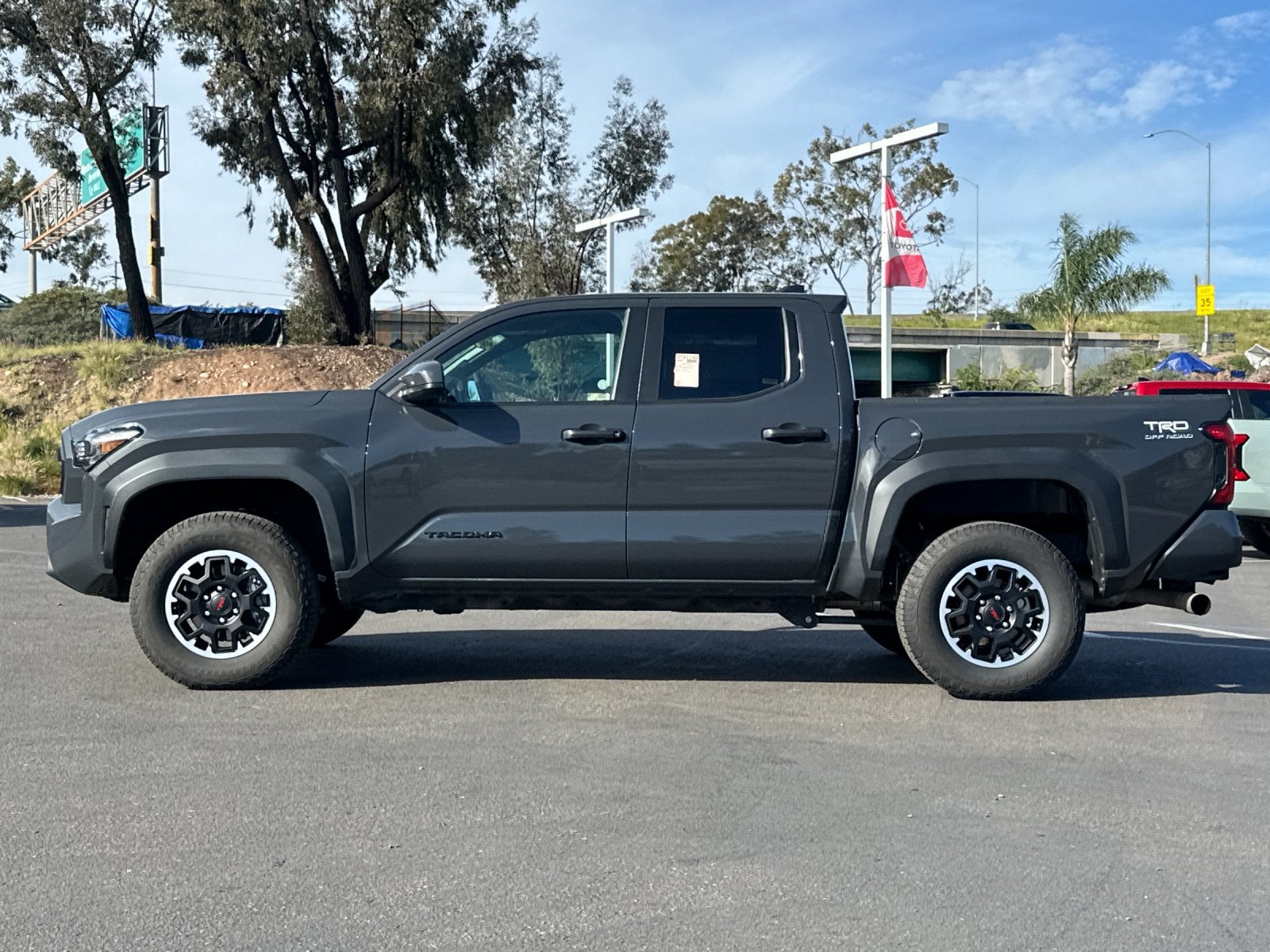 2025 Toyota Tacoma TRD Off-Road