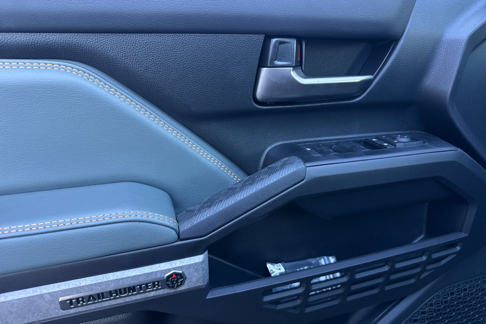 2026 Toyota Tacoma i-FORCE MAX Trailhunter